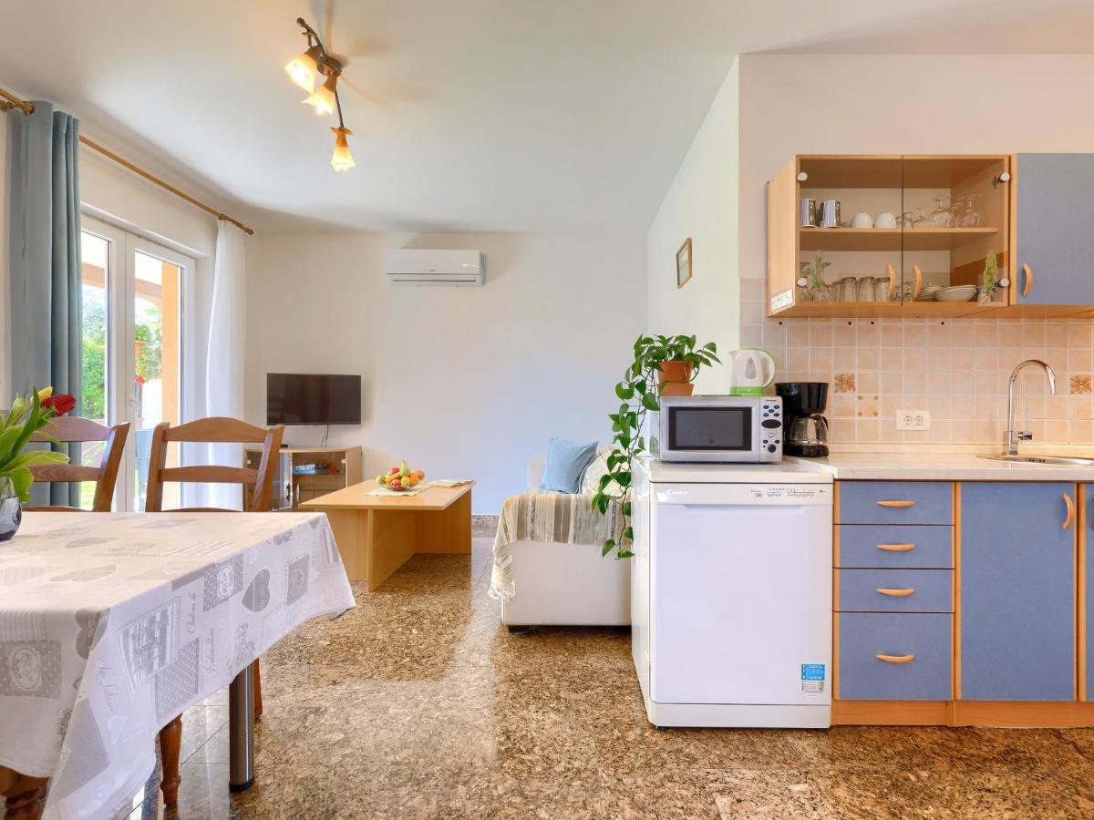 Holiday Home House Eric&Paolo By Interhome Pula Exterior photo