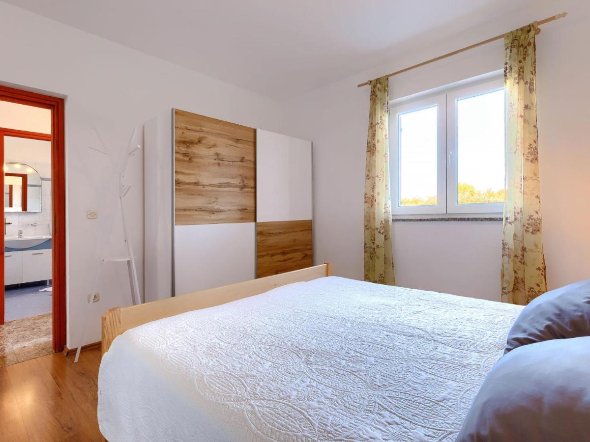 Holiday Home House Eric&Paolo By Interhome Pula Exterior photo
