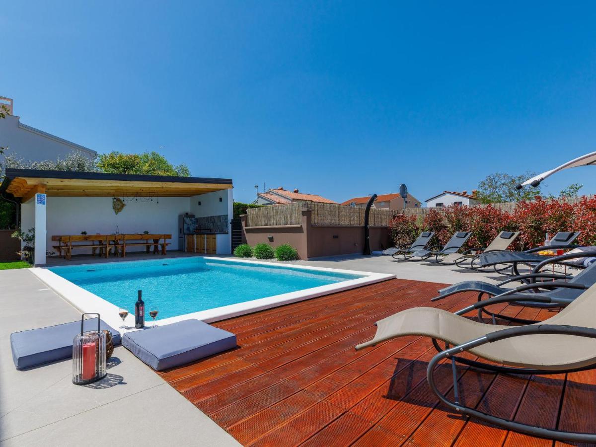 Holiday Home House Eric&Paolo By Interhome Pula Exterior photo